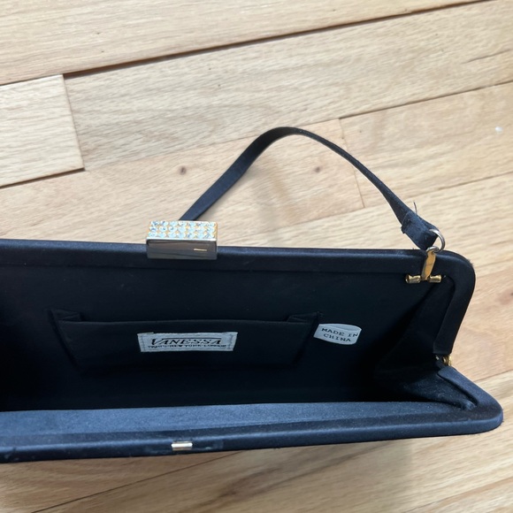 Black satin like evening bag - Picture 3 of 5